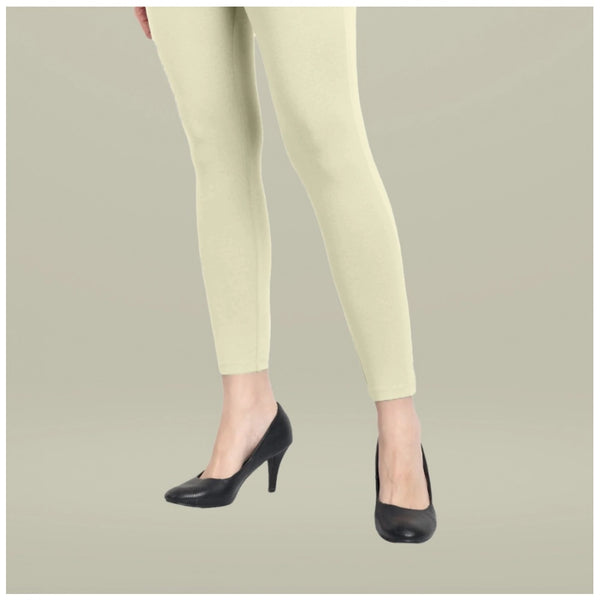 Women's Cotton Blended Solid Ankle legging (Cream)